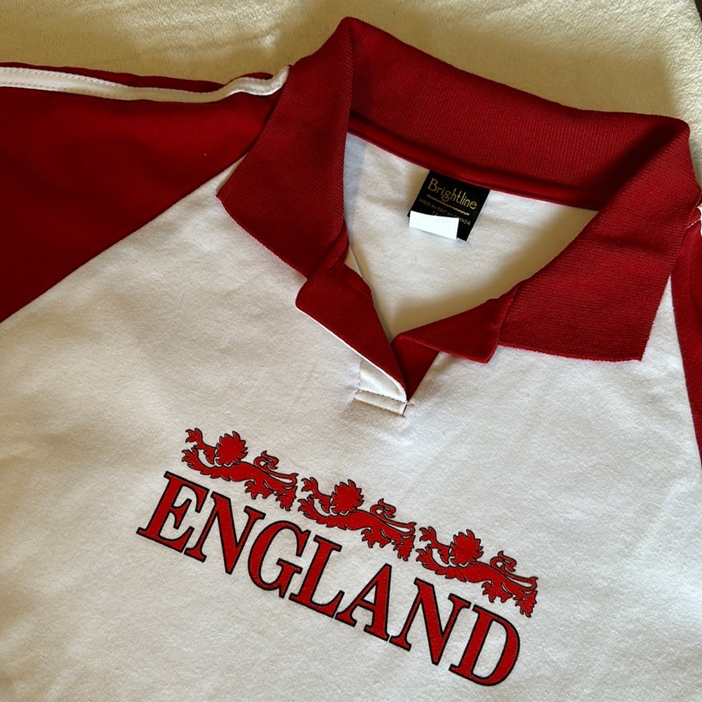 5/$25 - will bundle Women’s England Johnny Collar Shirt